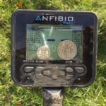 Anfibio Seeks Out The Silver - 1
