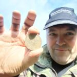 Anfibio Seeks Out The Silver - 3