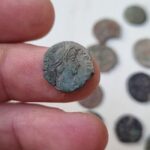 Edward Hammered Coin And 18 Romans - 4