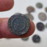 Edward Hammered Coin And 18 Romans - 9