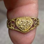 Badge en mooie gouden ring - 2