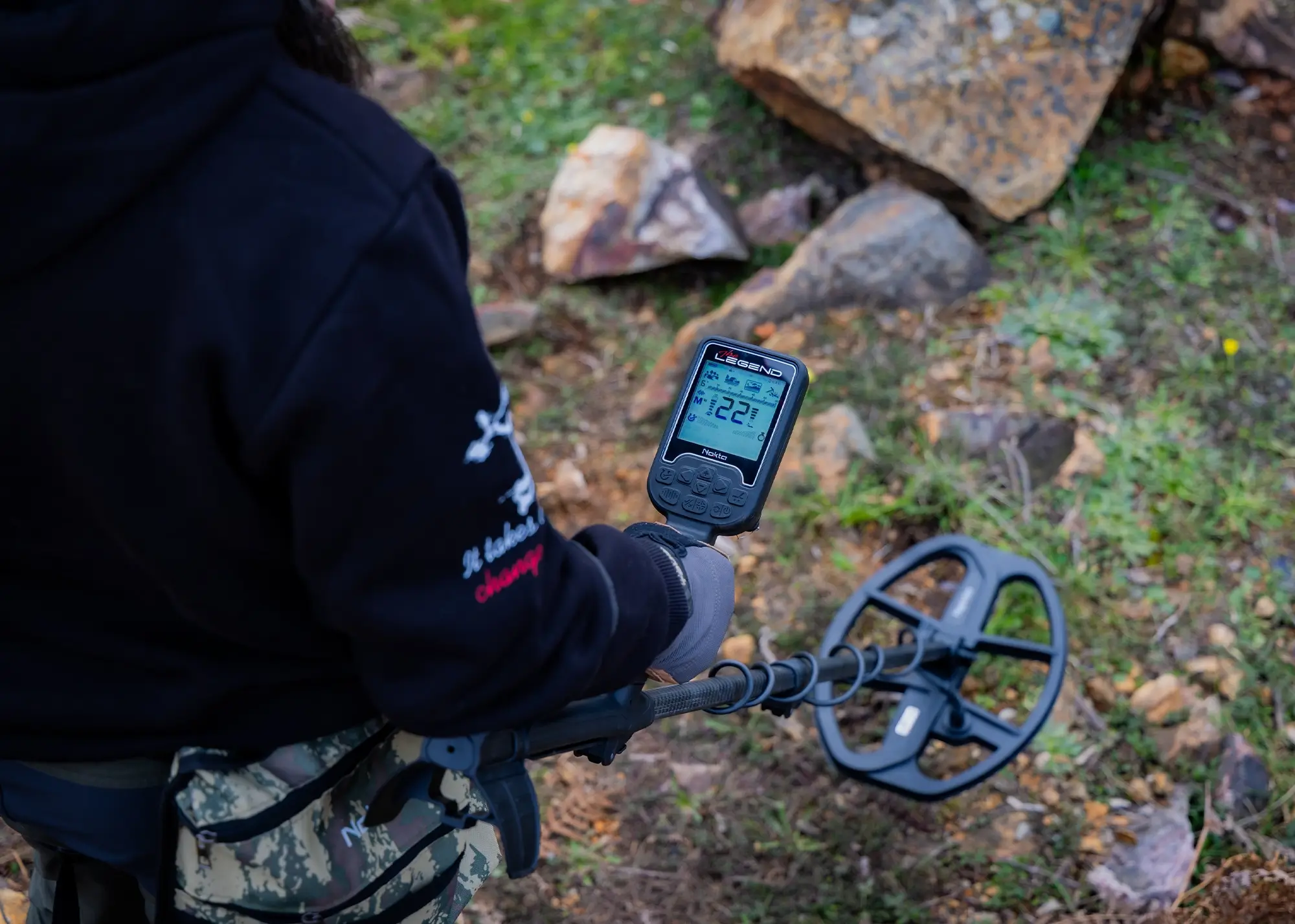 nokta-the-legend-metal-detector-2025-styling-photo-6