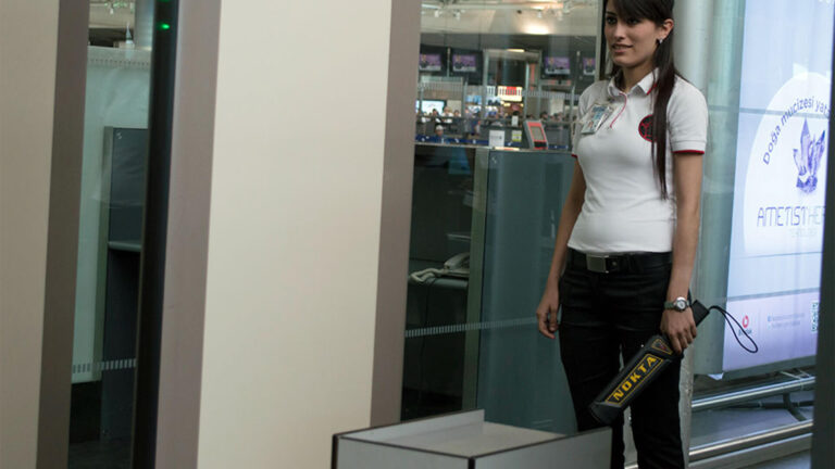 nokta-ultra-scanner-security-detector-6